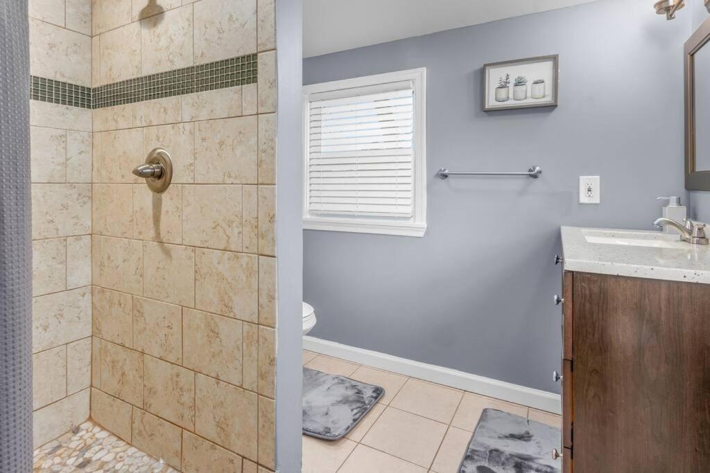 Family Style 5Br Home Mins From Buckroe Beach Hampton Eksteriør billede