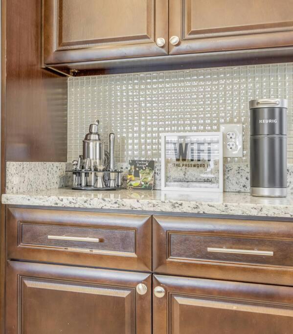 Family Style 5Br Home Mins From Buckroe Beach Hampton Eksteriør billede